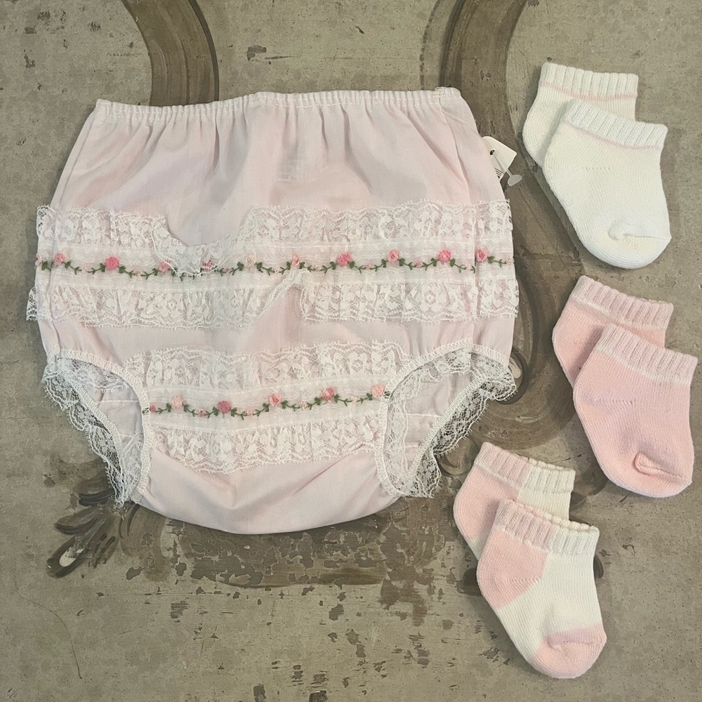 Vintage Alexis Baby Girl Pink Floral & Lace Baby Bloomers Socks Set